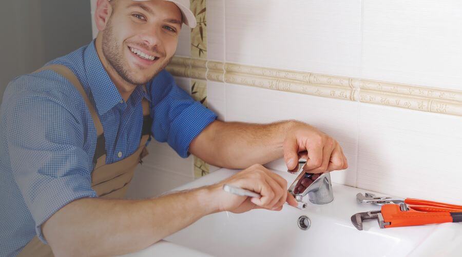 Expert burst pipe repair services in Pompeii, MI